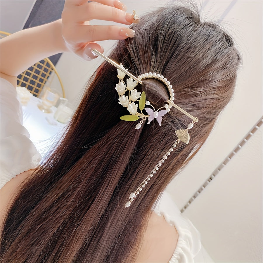 Elegant Chinese-Style Floral Hairpin with Tassel - Elegant Hair Accessory for Women, Traditional Cheongsam and Hanfu Outfits, Pearl and Leaf Design, Hair Accessories for Women, Cheongsam Hairstyle, Cheongsam Style, Intricate Craftsmanship