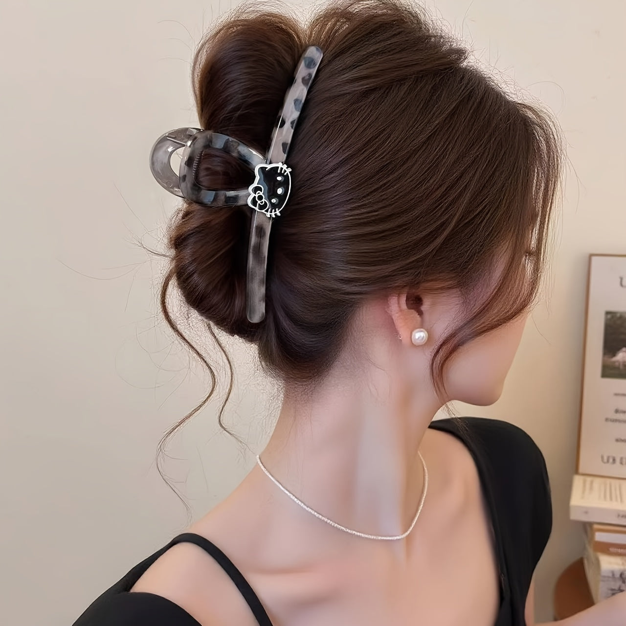 Sanrio for hello kitty Elegant Hair Clip for Women - Cute Leopard Print with Tassel, Black & White Design, Perfect for Valentine'S Day, Versatile Hair Accessory for Buns and Updos, Cute Hair Accessories, Valentine'S Day Gift, Playful Design, Durable