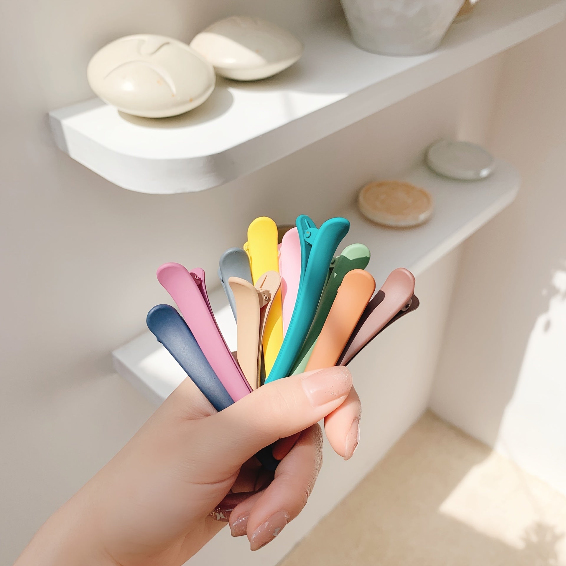 [7-Piece Basic Hair Clips Set] 7-Piece Set Basic Hair Clips for Women – Plastic Matte Duckbill Hairpins, Sweet and Simple Style, Casual Hair Accessories, Hairstyling Tools, Photo Props, Ideal Gift