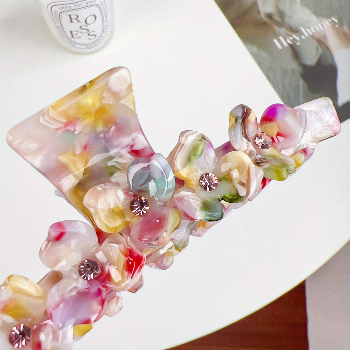 [Elegant Retro Shark Clip] Elegant Retro Shark Clip Hair Clips for Women - Durable Plastic Hairpins with Floral & Bead Accents, Pastel Colors, Secure Hold for Updos, Ponytails, Braids - Perfect for Teens & Adults